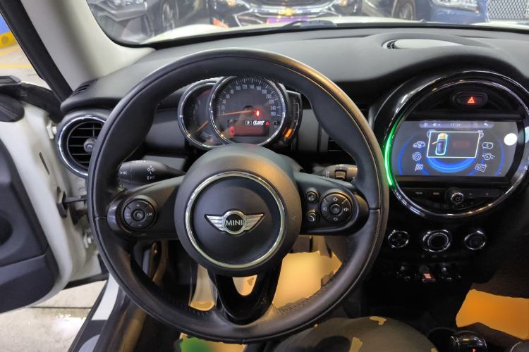 Used MINI 2018 1.5T ONE PLUS Steering Wheel