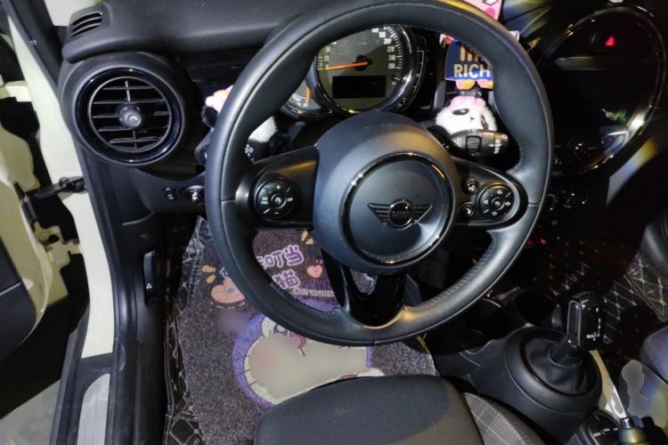 Used MINI 2018 1.5T COOPER Classic Edition Steering Wheel