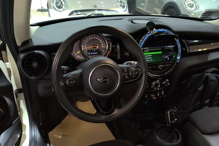 Used MINI 2018 1.5T COOPER Classic Edition Steering Wheel