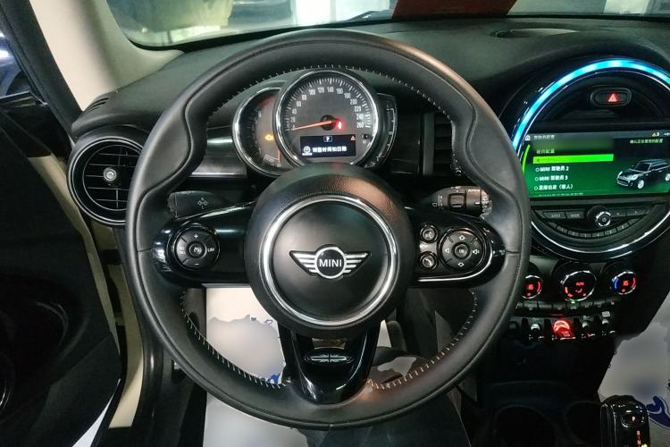 Used MINI 2018 1.5T COOPER Artist Steering Wheel