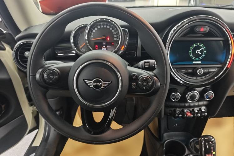 Used MINI 2018 1.5T COOPER Classic Edition Steering Wheel
