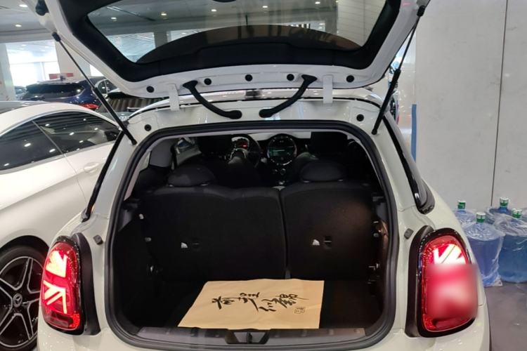 Used MINI 2018 1.5T COOPER Classic Edition Trunk