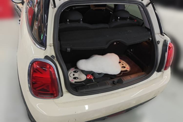 Used MINI 2018 1.5T COOPER Classic Edition Trunk