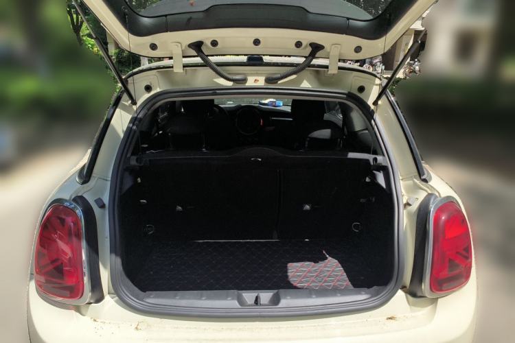 Used MINI 2018 1.5T COOPER Classic Edition Trunk