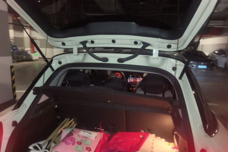 Used MINI 2018 1.5T COOPER Classic Edition Five-Door Version Trunk