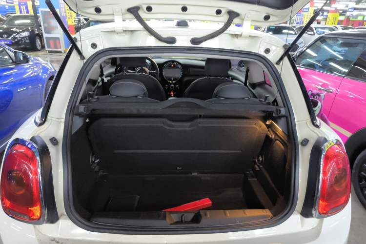 Used MINI 2018 1.5T ONE PLUS Trunk