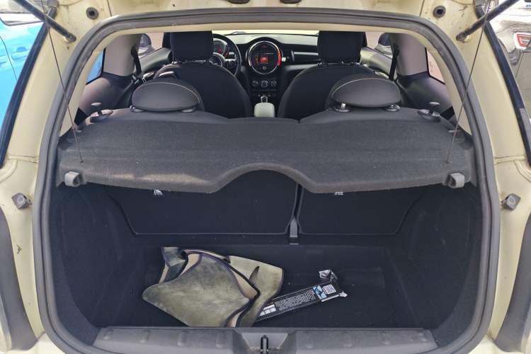 Used MINI 2018 1.5T ONE PLUS Trunk