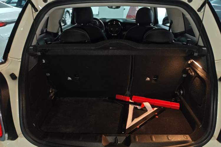 Used MINI 2018 1.5T ONE PLUS Trunk