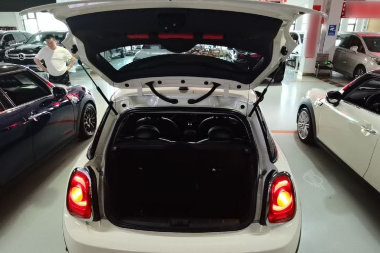 Used MINI 2018 1.5T ONE PLUS Trunk