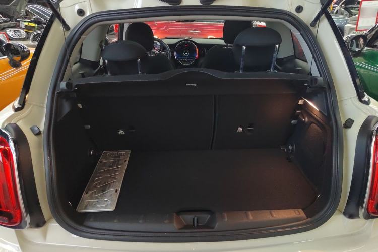 Used MINI 2018 1.5T COOPER Classic Edition Trunk