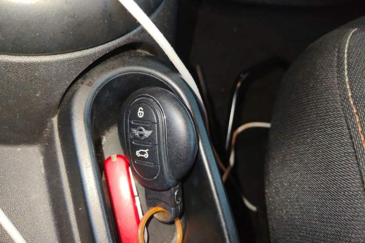 Used MINI 2018 1.5T ONE Five-Door Edition Vehicle Key