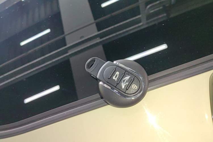 Used MINI 2018 1.5T ONE PLUS Vehicle Key