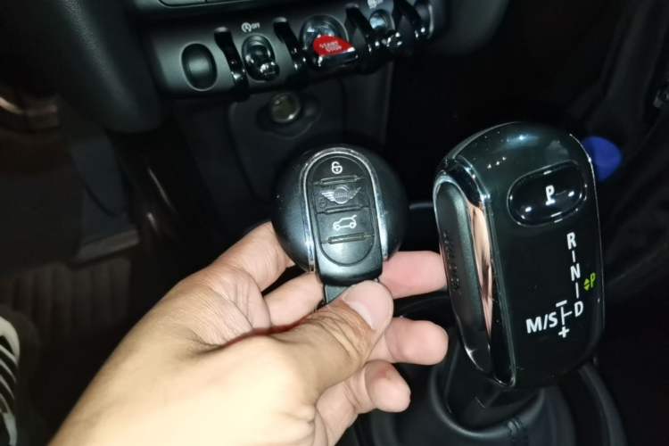 Used MINI 2018 1.5T ONE PLUS Vehicle Key
