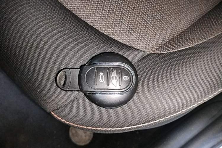 Used MINI  Vehicle Key