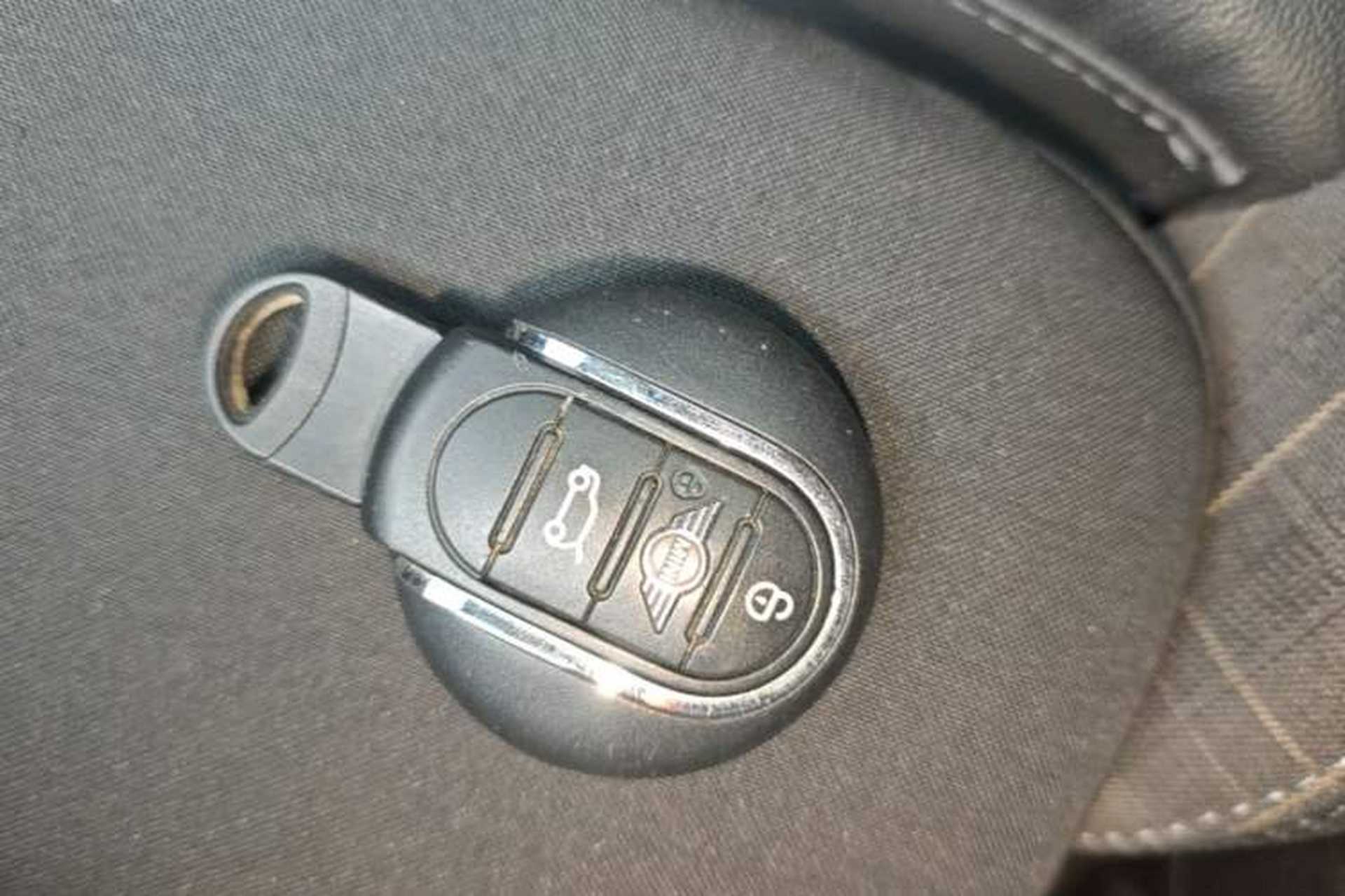 Used MINI 2018 1.5T COOPER Classic Edition Five-Door Version Vehicle Key