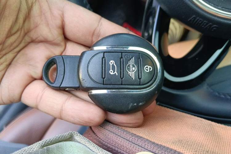 Used MINI 2018 1.5T ONE PLUS Five-Door Edition Vehicle Key