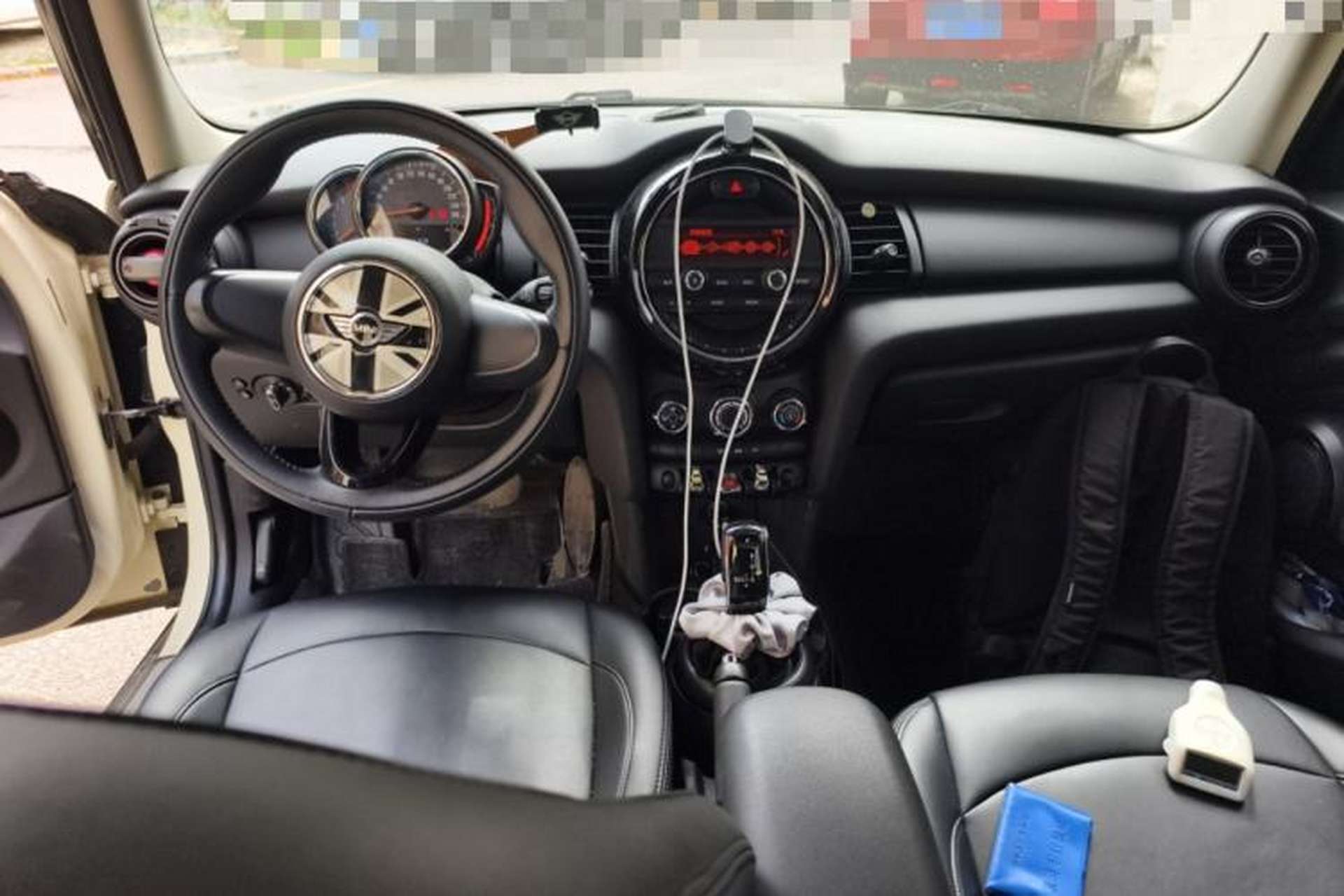 Used MINI  Center Console