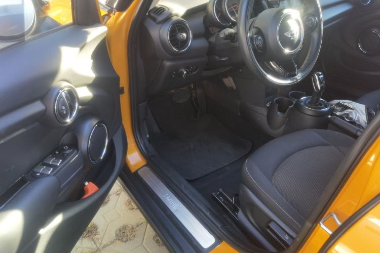 Used MINI 2018 1.5T ONE PLUS Five-Door Edition Driver Seat
