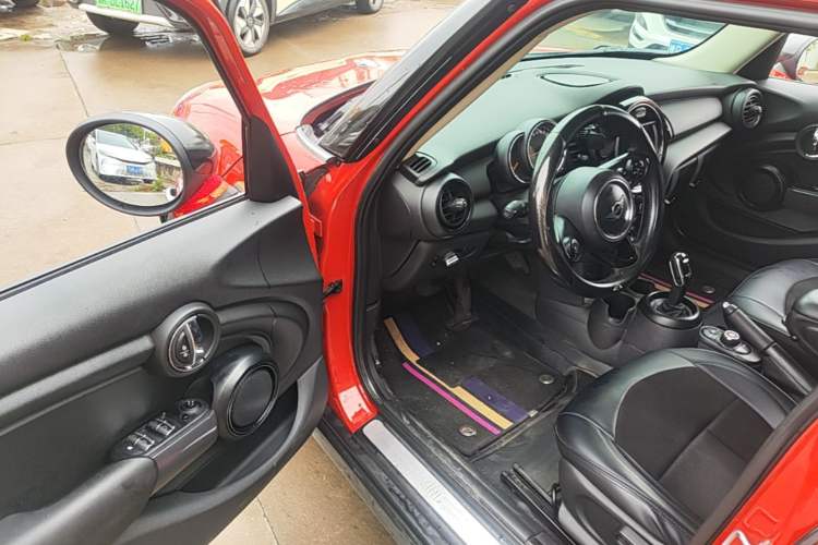 Used MINI 2018 1.5T ONE Five-Door Edition Driver Seat