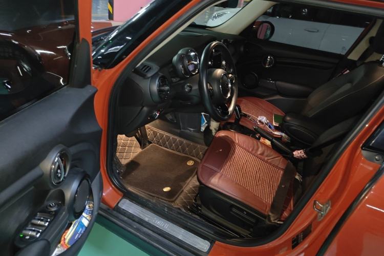 Used MINI 2018 1.5T ONE Five-Door Edition Driver Seat