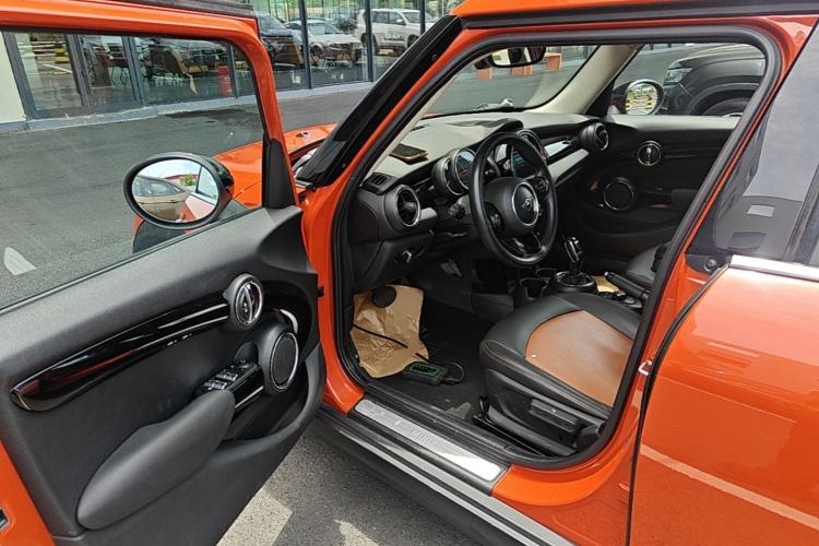 Used MINI 2018 1.5T ONE PLUS Five-Door Edition Driver Seat