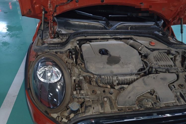 Used MINI 2018 1.5T ONE Five-Door Edition Engine Bay Right