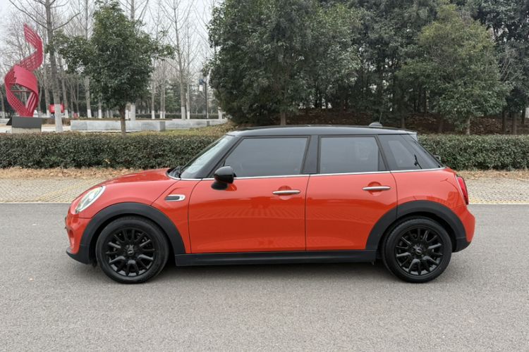 Used MINI 2018 1.5T COOPER Classic Edition Five-Door Version Exterior 11