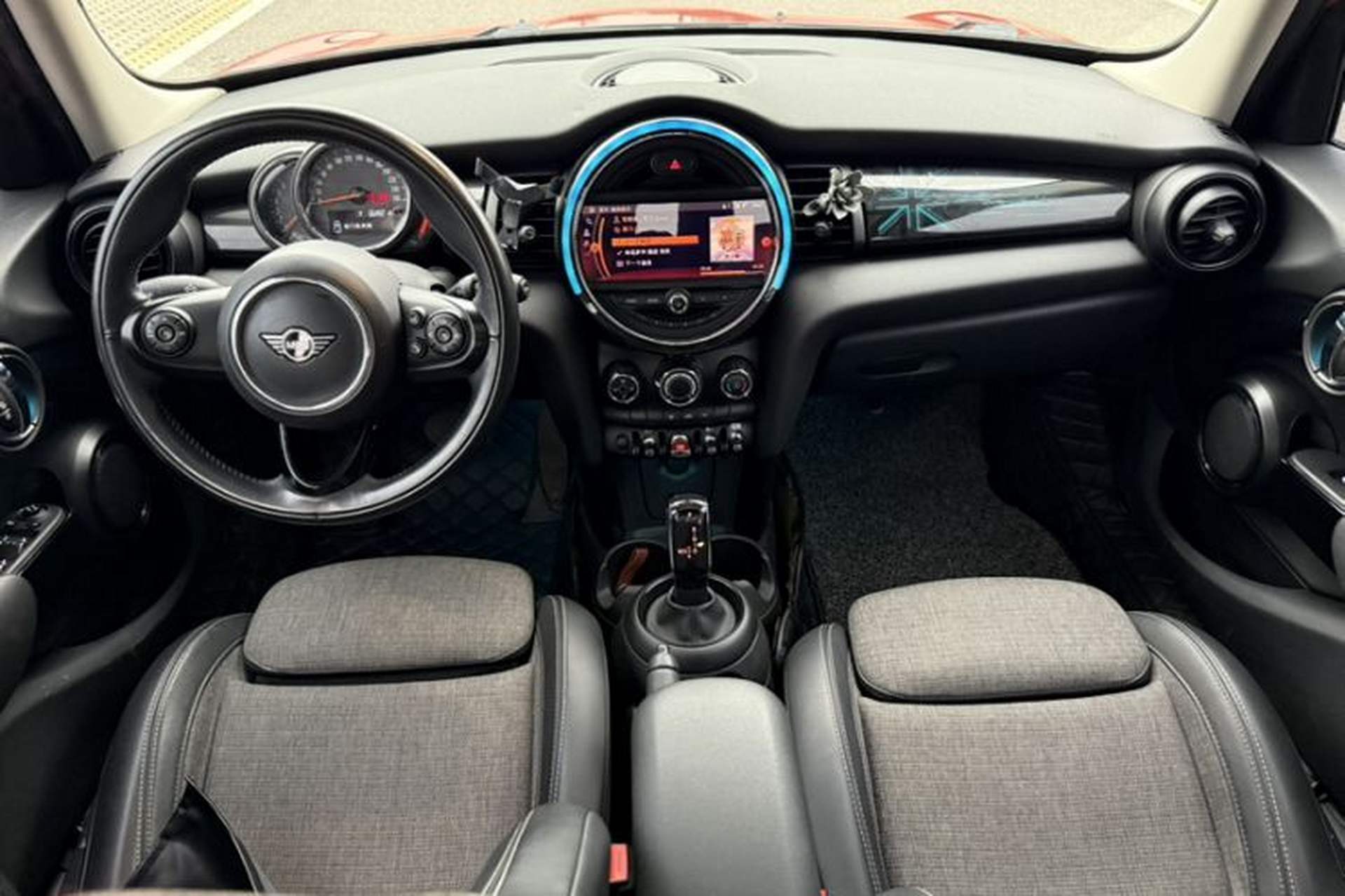 Used MINI 2018 1.5T COOPER Classic Edition Five-Door Version Exterior 13
