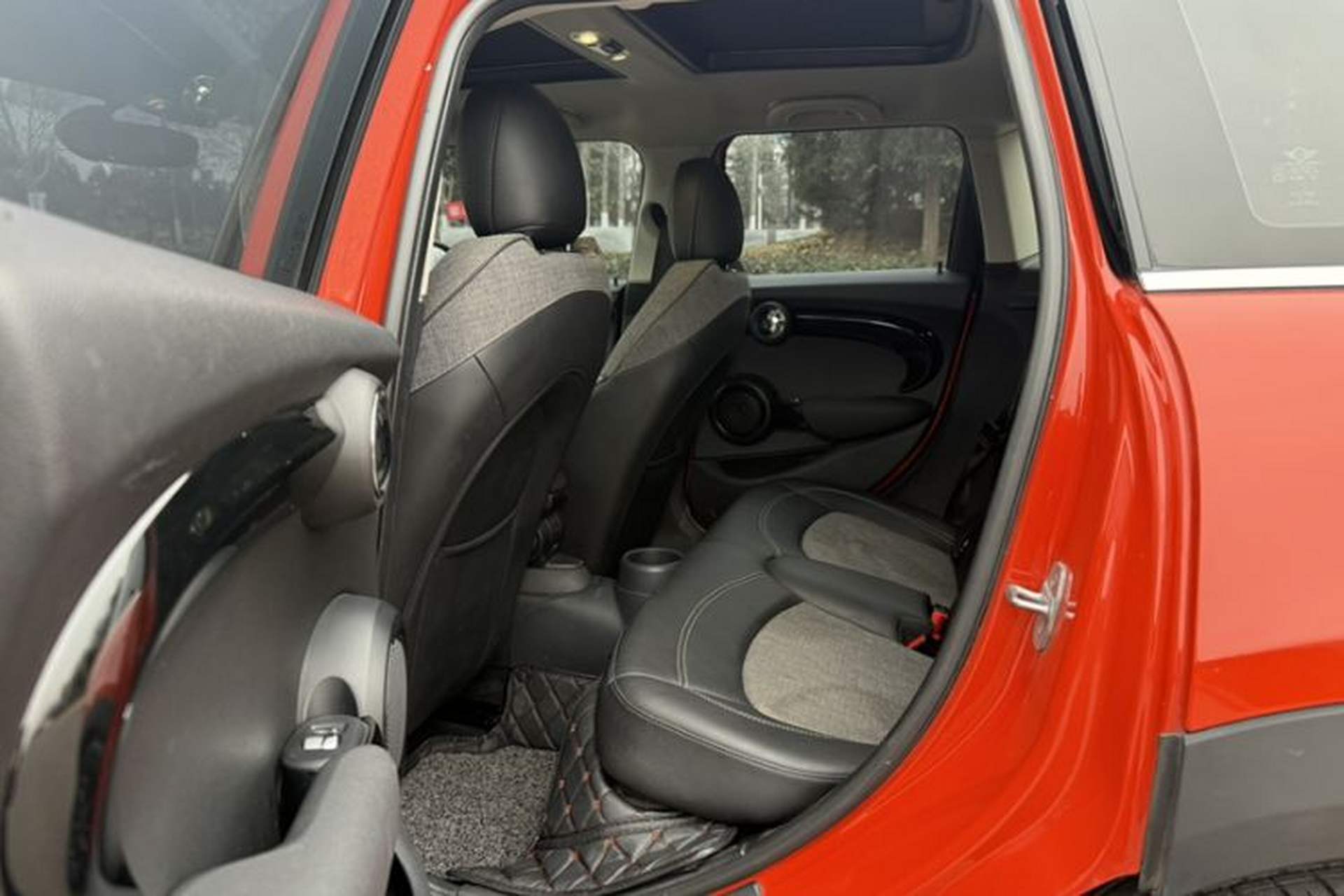Used MINI 2018 1.5T COOPER Classic Edition Five-Door Version Exterior 4