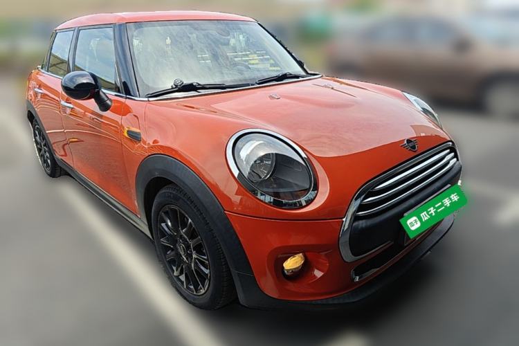 Used MINI 2018 1.5T ONE PLUS Five-Door Edition Front Right 45 Deg