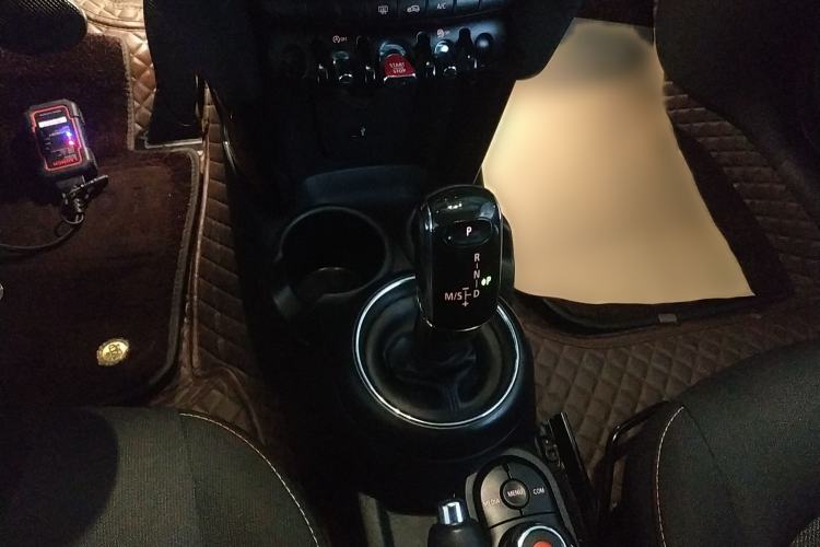 Used MINI 2018 1.5T ONE PLUS Gear Lever