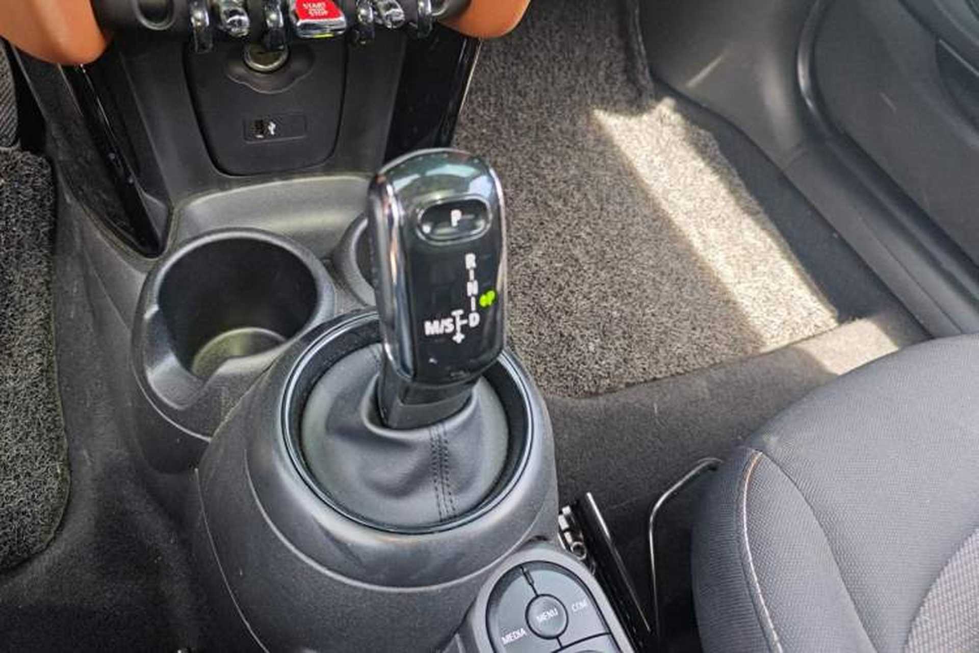 Used MINI 2018 1.5T ONE PLUS Gear Lever