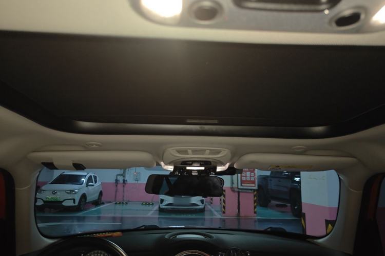 Used MINI 2018 1.5T ONE Five-Door Edition Headliner