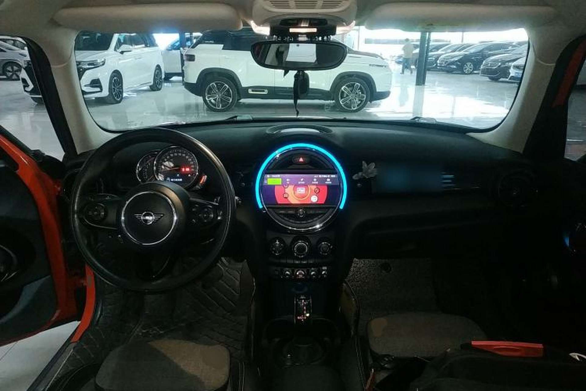 Used MINI 2018 1.5T COOPER Classic Edition Five-Door Version Interior 2
