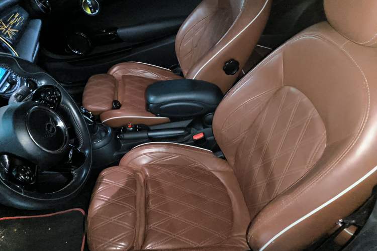 Used MINI 2018 1.5T COOPER CABRIO Classic Edition Left Front Seat