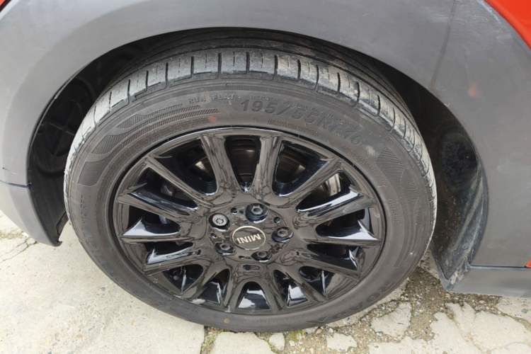 Used MINI 2018 1.5T ONE PLUS Left Front Wheel Hub