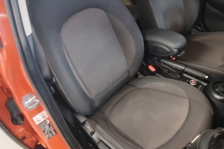 Used MINI 2018 1.5T ONE PLUS Five-Door Edition Right Front Seat