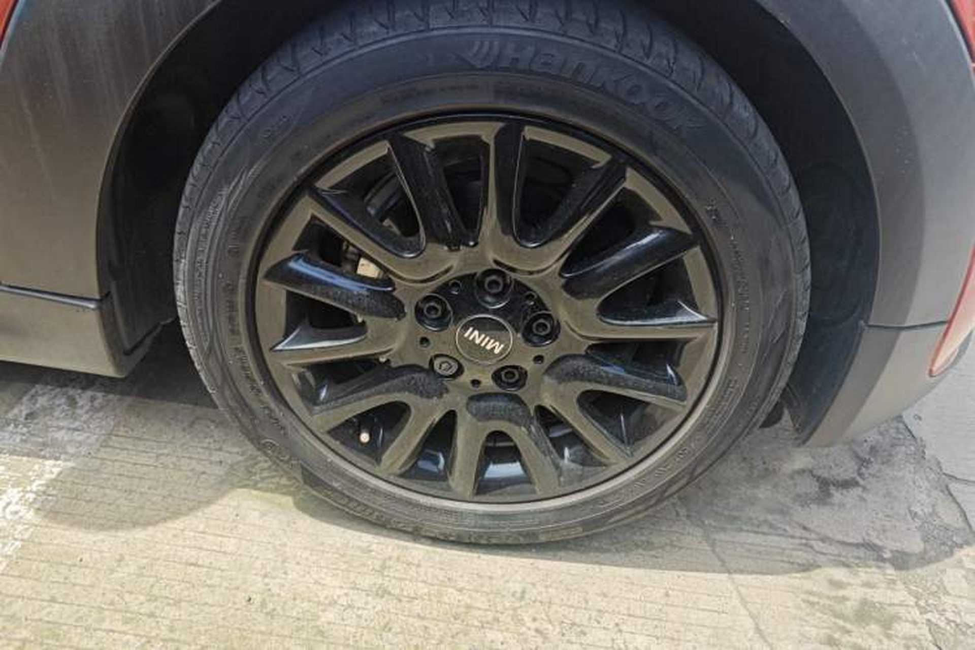 Used MINI 2018 1.5T ONE PLUS Right Front Wheel Hub