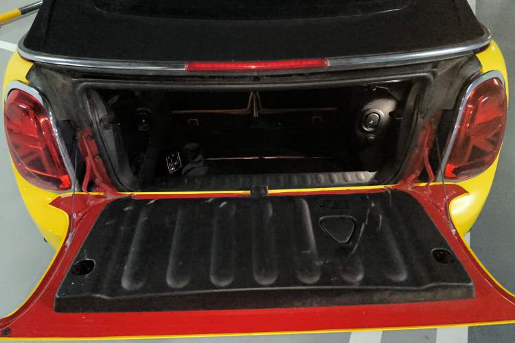 Used MINI 2018 1.5T COOPER CABRIO Classic Edition Trunk