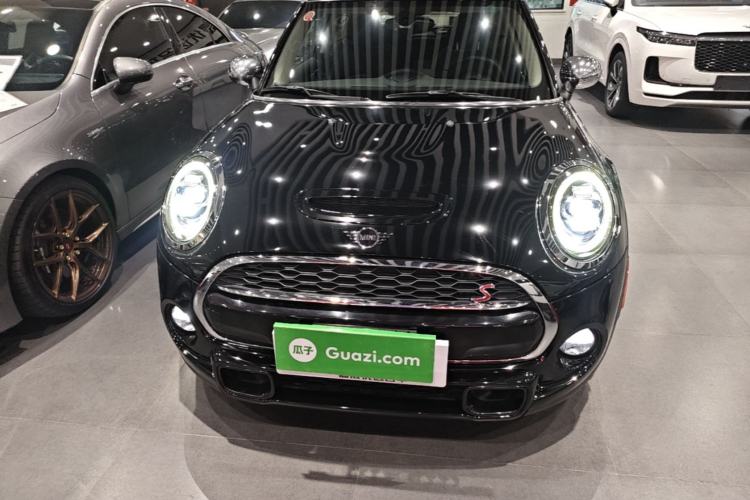 Used MINI 2019 2.0T COOPER S Classic Edition Front