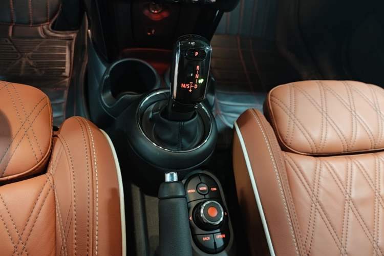 Used MINI 2019 1.5T COOPER Artist Gear Lever