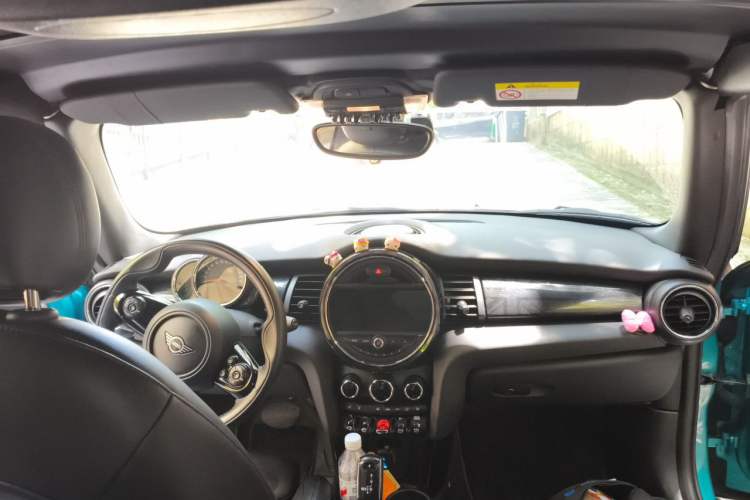 Used MINI 2019 1.5T COOPER CABRIO Artist Headliner