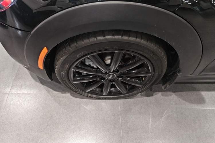 Used MINI 2019 2.0T COOPER S Classic Edition Left Front Wheel Hub