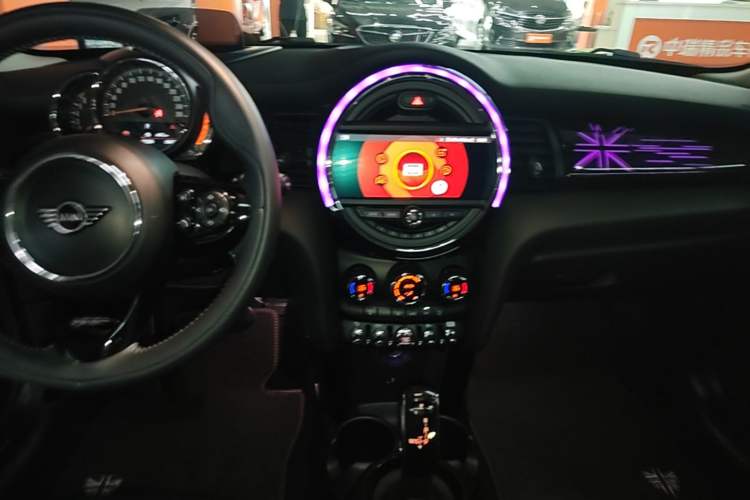 Used MINI 2019 1.5T COOPER Artist Audio And AC Panel