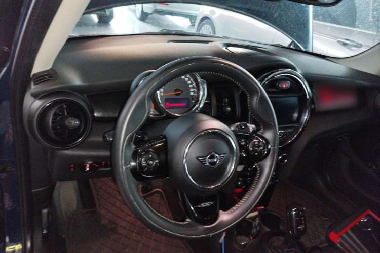 Used MINI 2019 2.0T COOPER S Artist Five-Door Edition Center Console