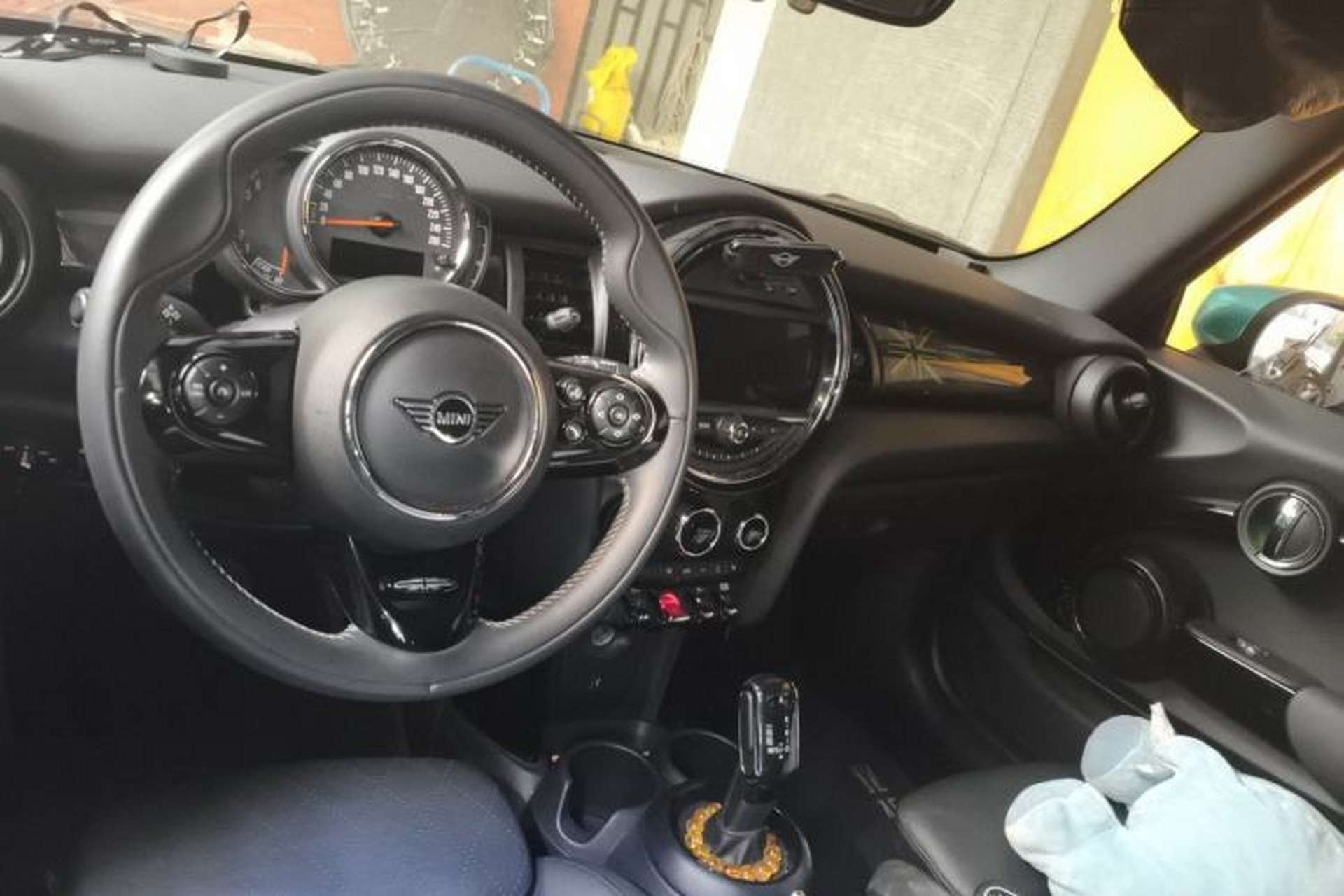 Used MINI 2019 1.5T COOPER CABRIO Artist Center Console