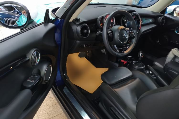 Used MINI 2019 1.5T COOPER Artist Driver Seat