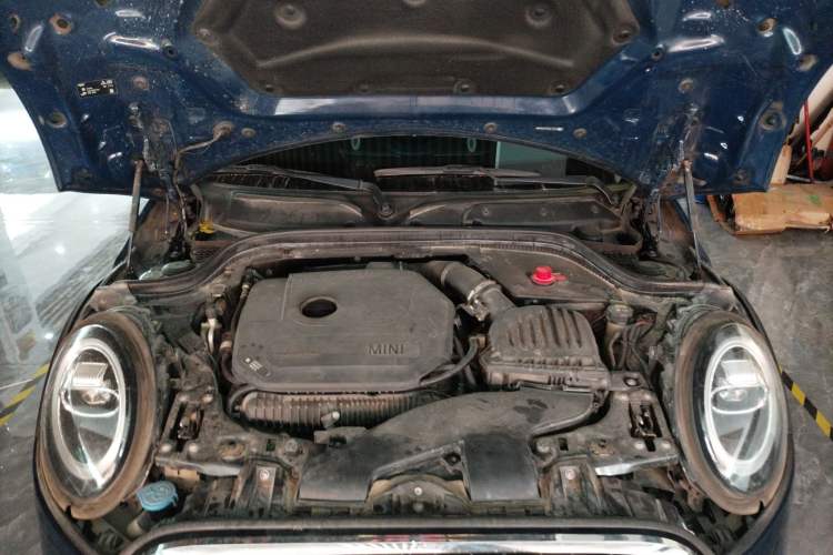 Used MINI 2019 2.0T COOPER S Artist Five-Door Edition Engine Bay