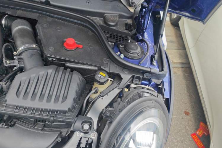 Used MINI 2019 2.0T COOPER S Racing Driver Engine Bay Left