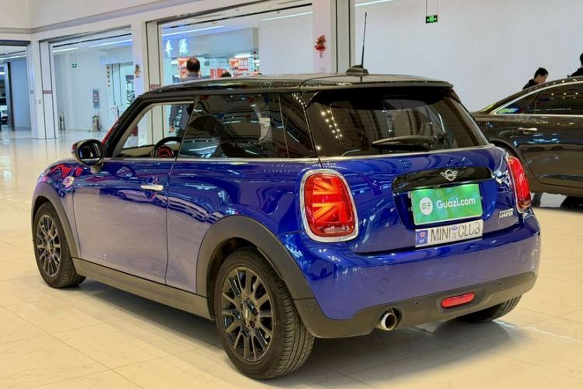 Used MINI 2019 1.5T COOPER Classic Edition Exterior 2